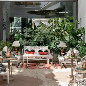 Vincci Selección Del Patio Hotel Málaga