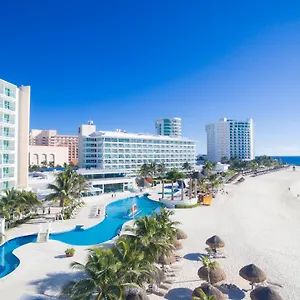 Krystal Resort Cancún